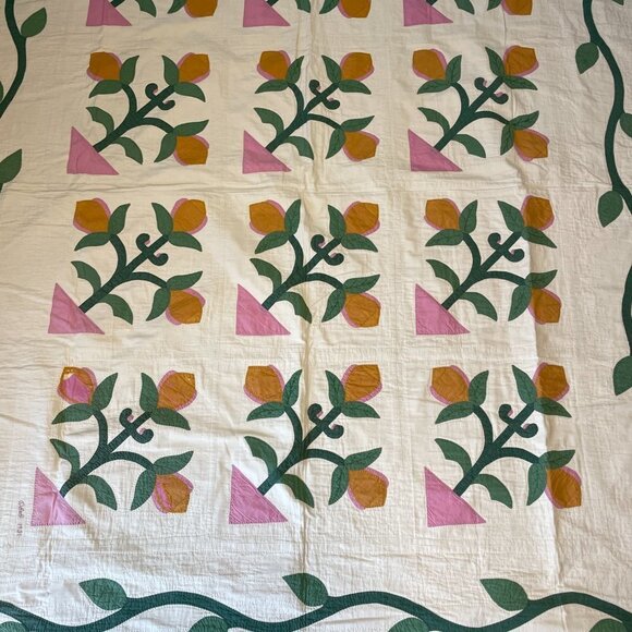 Antique Vintage Tulip Applique Quilt Reversible Date Embroidred 1931  92" x 78" - Picture 2 of 13